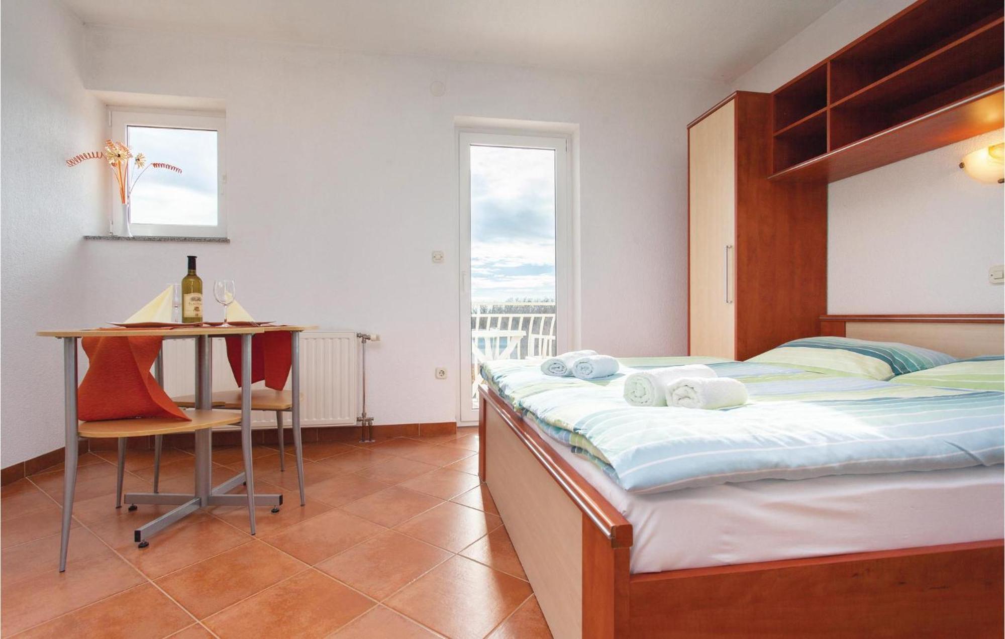 Stunning Apartment In Kornic With House Sea View Εξωτερικό φωτογραφία